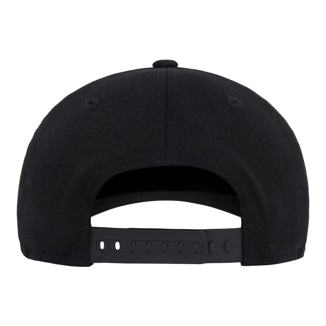 Black 110 flex fit flat brim small pink logo