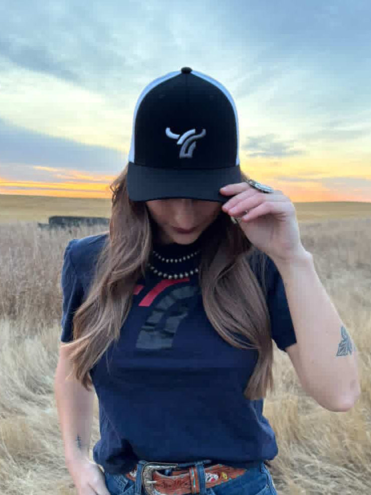 Black/white mesh 110 flex fit Large silver & white logo